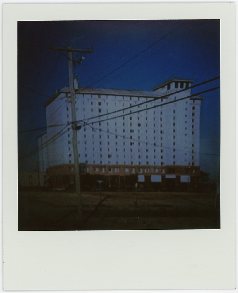 Polaroid 6